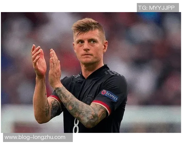 克罗斯领衔战术革新助力球队重塑辉煌的传奇之路