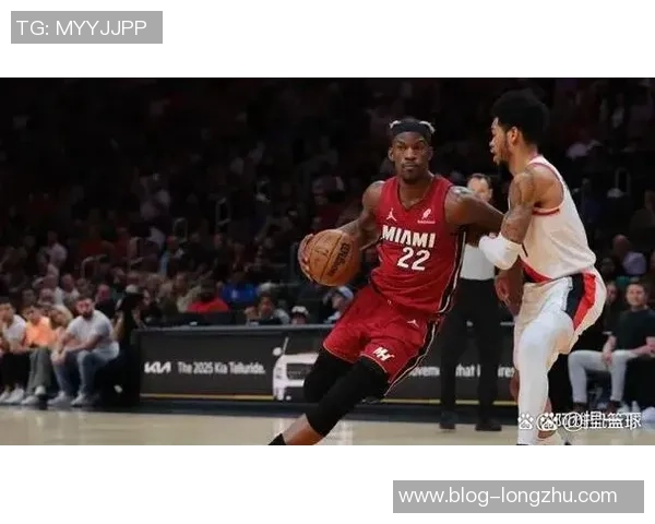 吉米巴特勒领衔热火队奋战季后赛展现超强领导力与团队精神